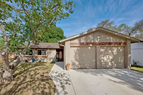 Photo of 7810 Woodcroft DR, Austin, TX 78749 (MLS # 6731291)