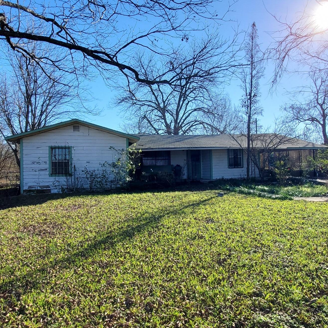 700 W Goforth RD