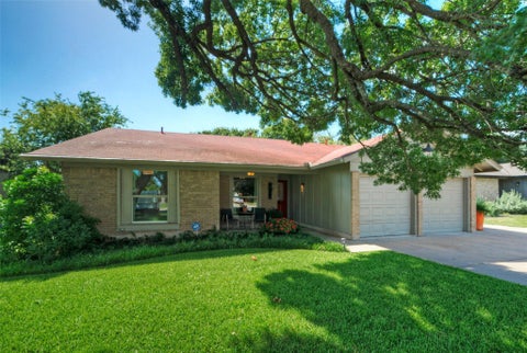 Tiny photo for 10606 Barnhill DR, Austin, TX 78758 (MLS # 9961452)