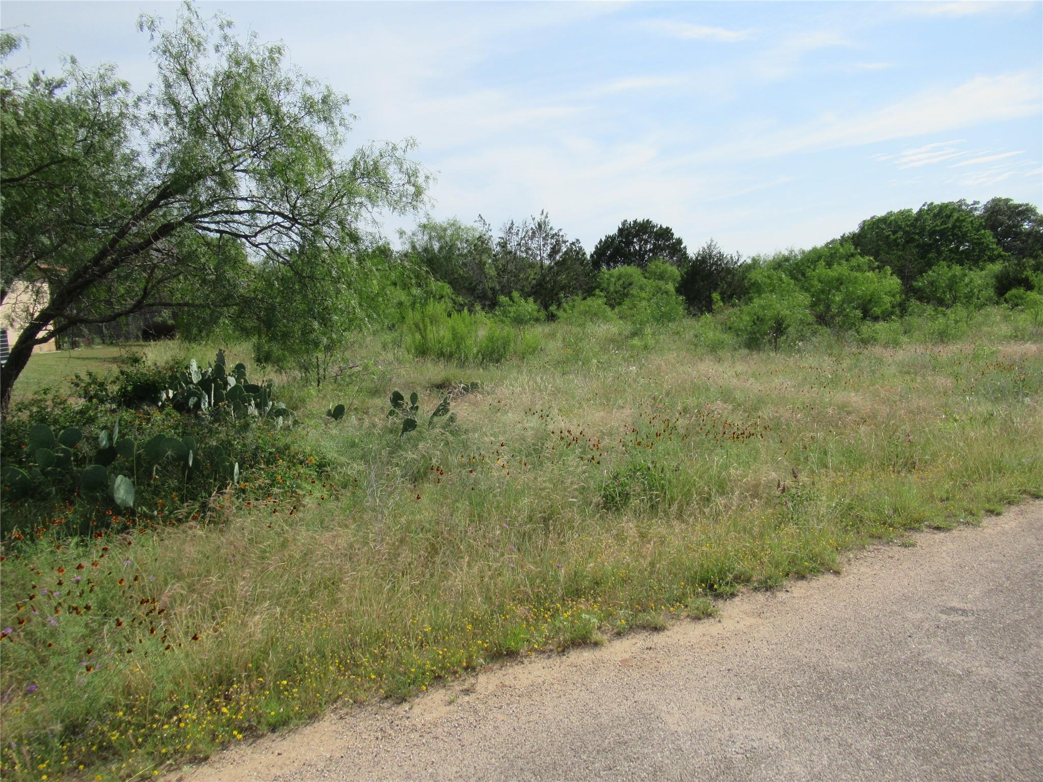 22030 Redbird DR