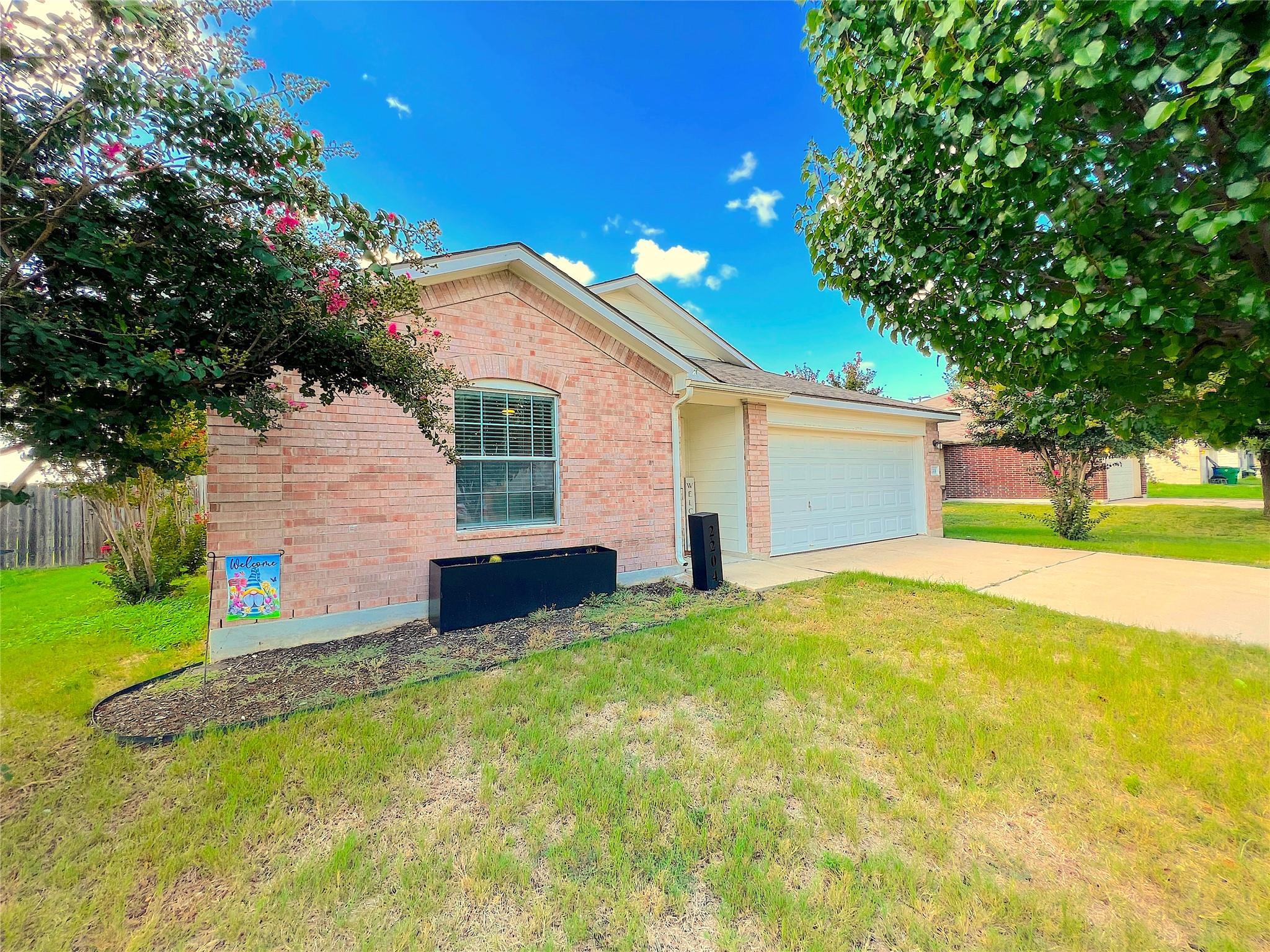 2204 Brewers PL