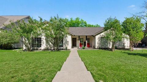 1215 Olympus DR Austin TX 78733