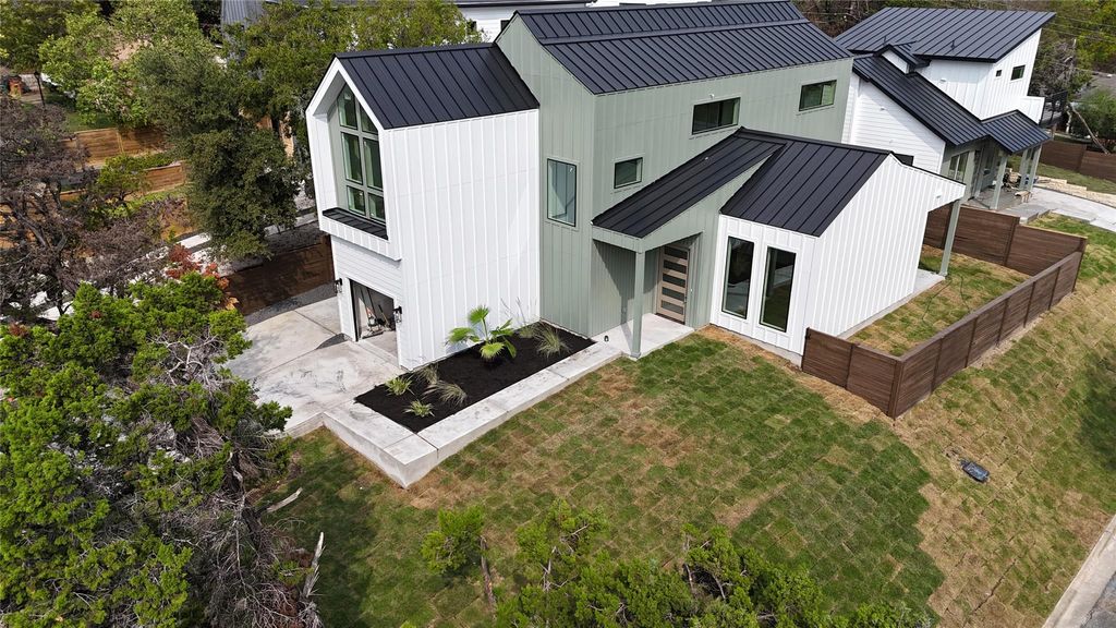 Photo of 400 Post Road DR, Austin, TX 78704 (MLS # 9306794)