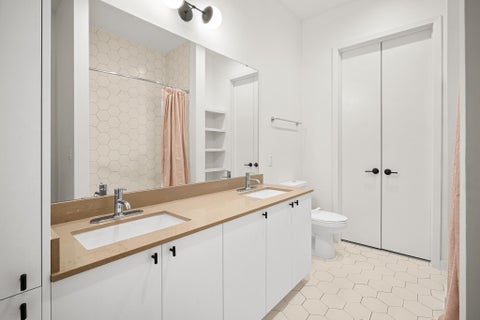 Tiny photo for 800 Embassy DR #124, Austin, TX 78702 (MLS # 3988588)