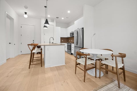 Tiny photo for 800 Embassy DR #124, Austin, TX 78702 (MLS # 3988588)