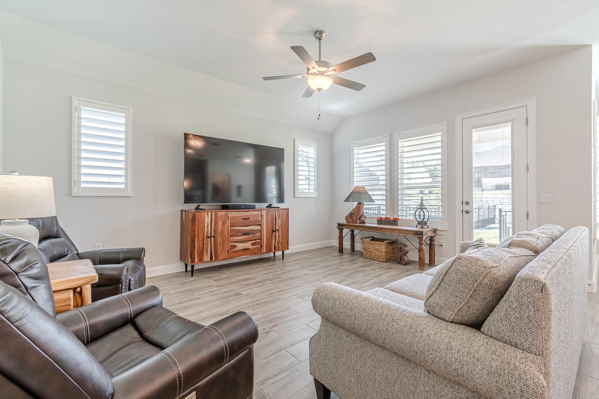 243 Singing Sumac WAY