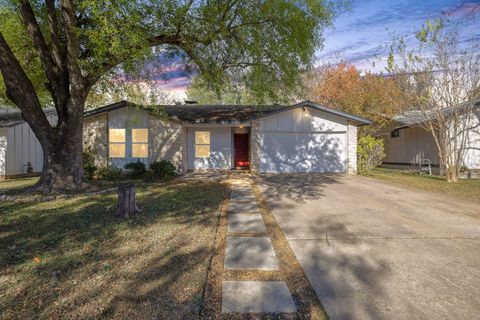 Tiny photo for 7514 Uray DR, Austin, TX 78724 (MLS # 9619381)