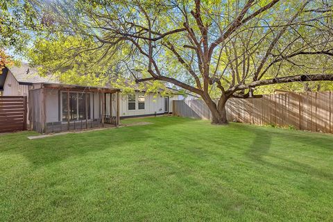 Tiny photo for 7514 Uray DR, Austin, TX 78724 (MLS # 9619381)