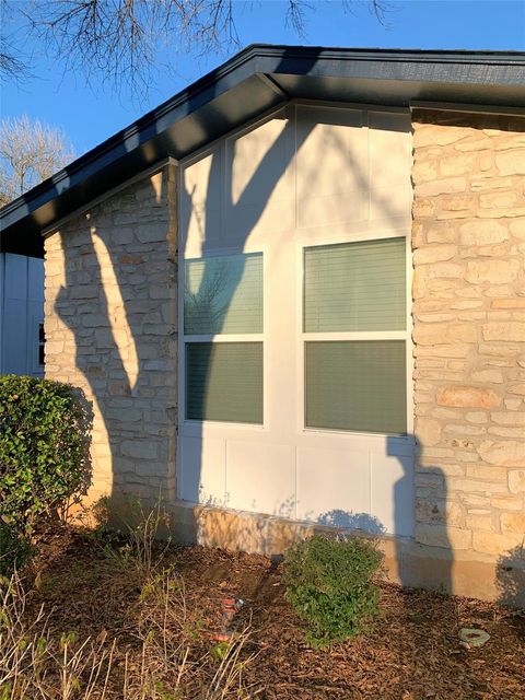 Tiny photo for 7514 Uray DR, Austin, TX 78724 (MLS # 9619381)