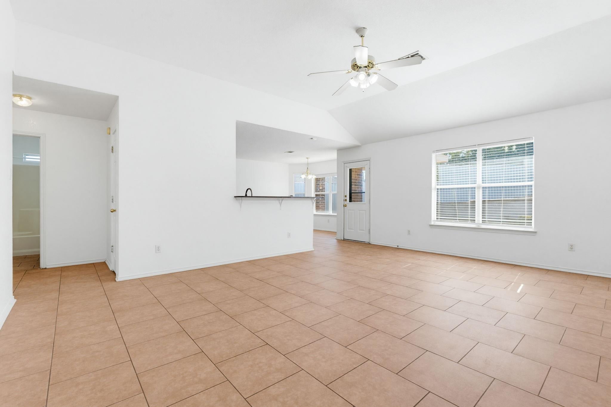 2607 Curtis DR