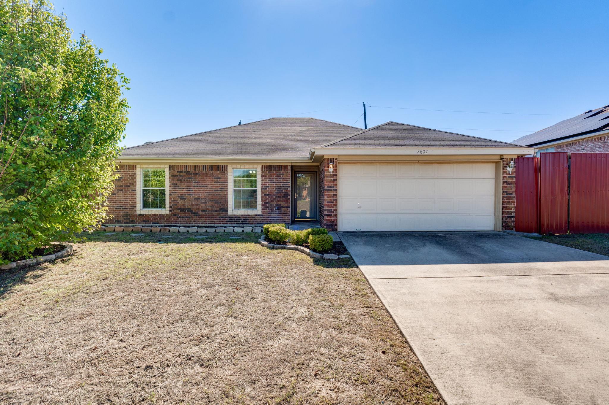 2607 Curtis DR