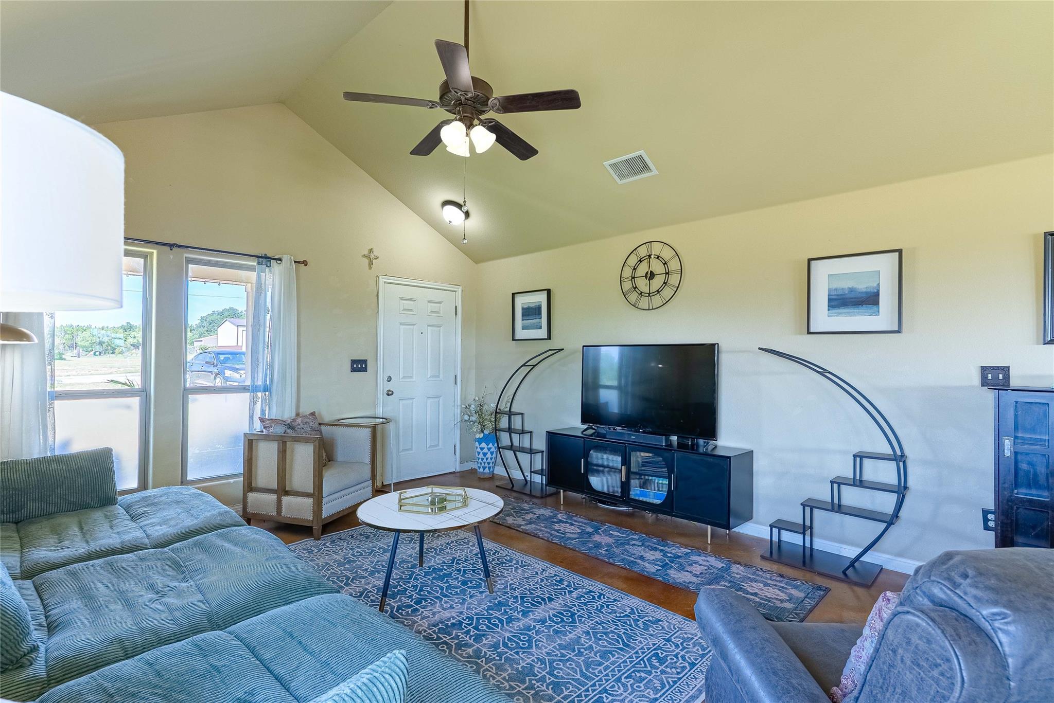 833 Thousand Oaks TRL