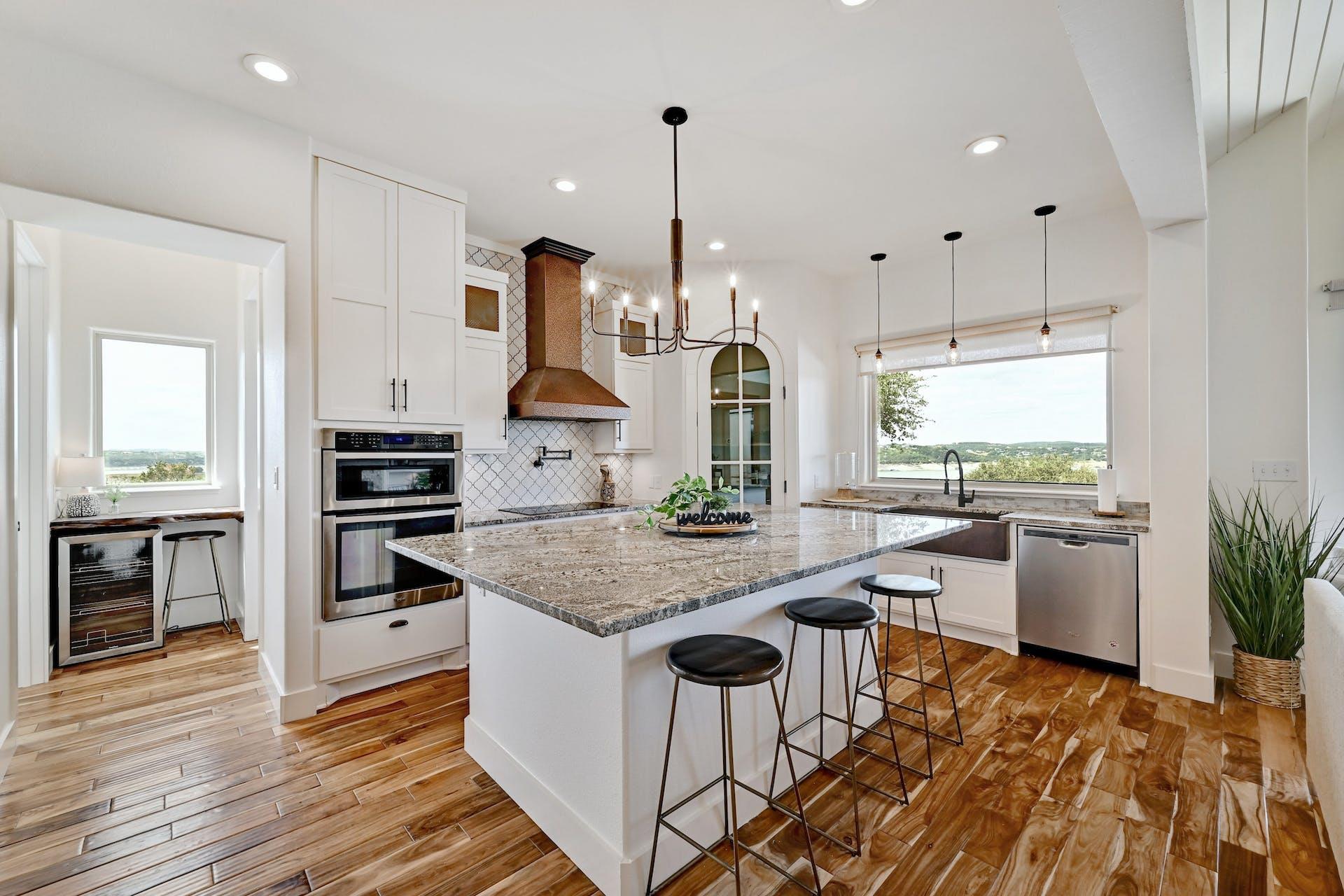 3005 Constitution SQ