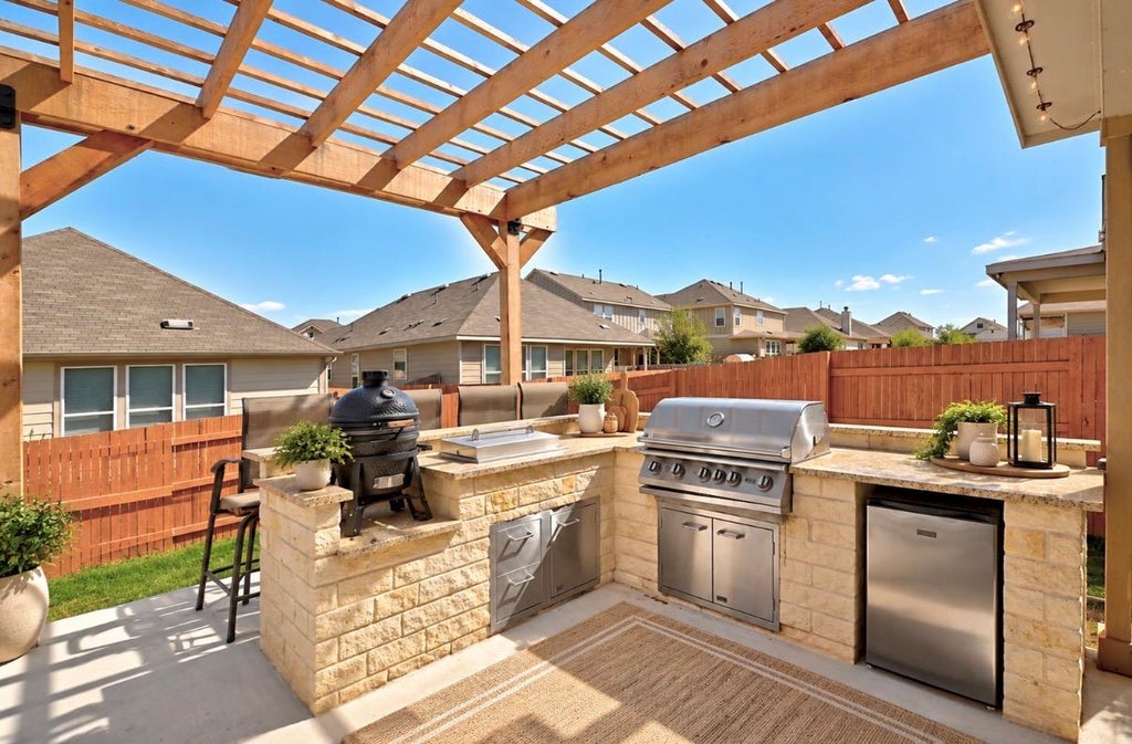 Photo of 111 Bayberry CIR, Buda, TX 78610 (MLS # 9031010)