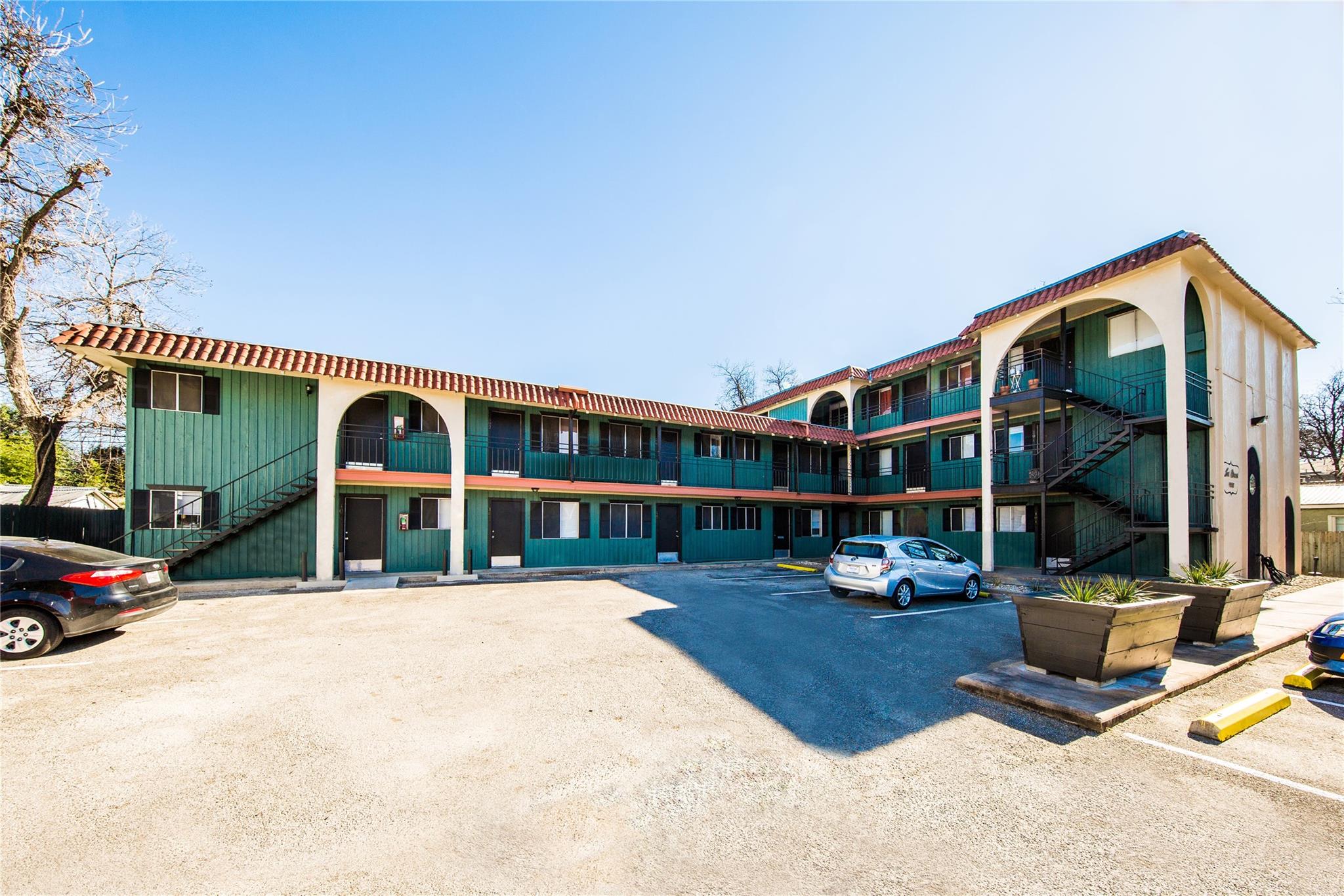 Photo 1 of 7 — 4307 Avenue A A, Austin, TX 78751