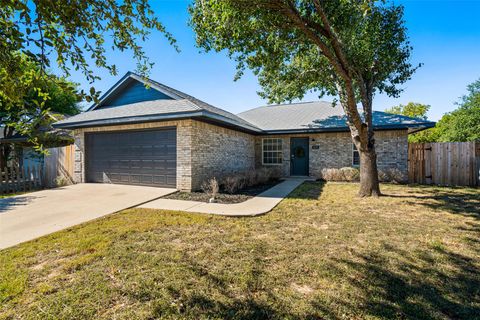 Photo of 419 Bentwood DR, Leander, TX 78641 (MLS # 8741254)