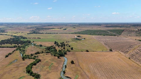 Photo of 600 County Rd 447 RD, Taylor, TX 76574 (MLS # 2456582)