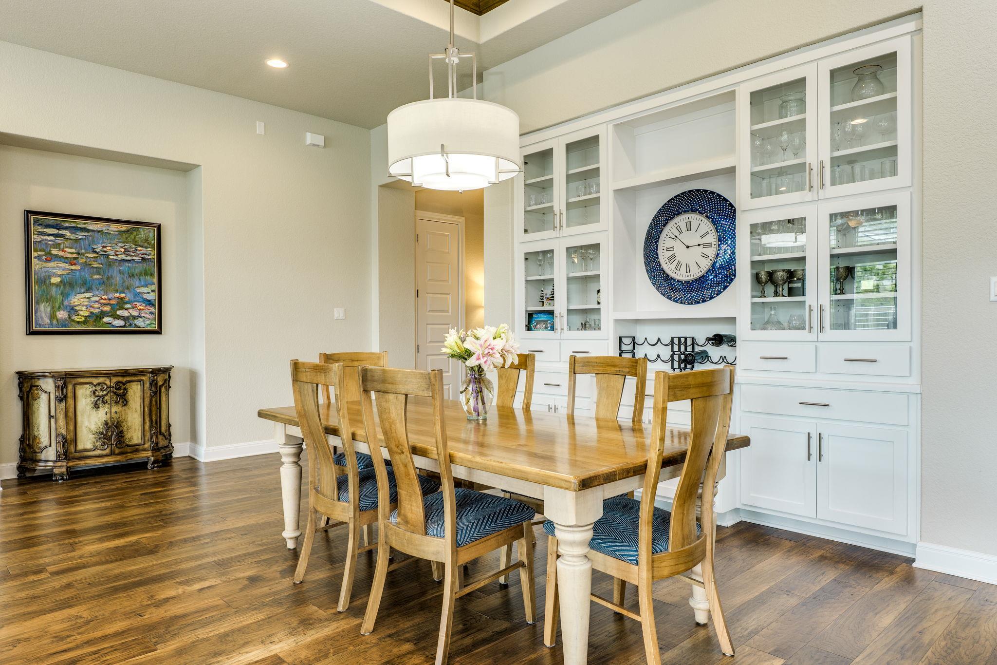 207 Vista Village CV