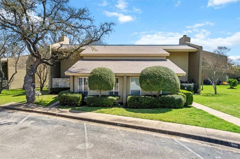 213 Lido ST Lakeway TX 78734