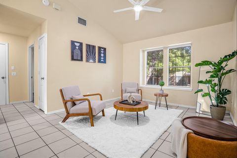 Photo of 11901 Swearingen DR #113, Austin, TX 78758 (MLS # 8689965)
