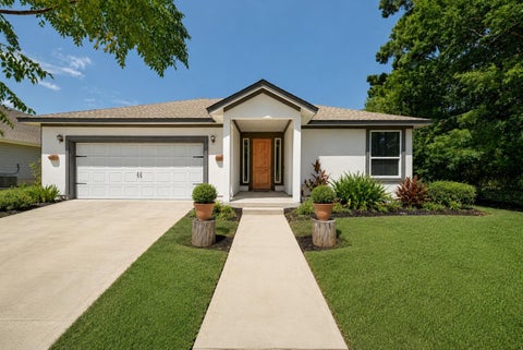 Photo of 210 Tahitian Drive DR, Bastrop, TX 78602 (MLS # 6076724)