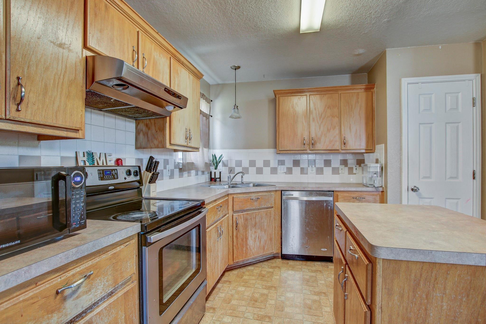 302 Sumac TRL