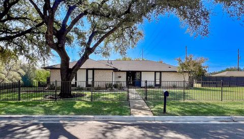 1716 Westwood LN Georgetown TX 78628