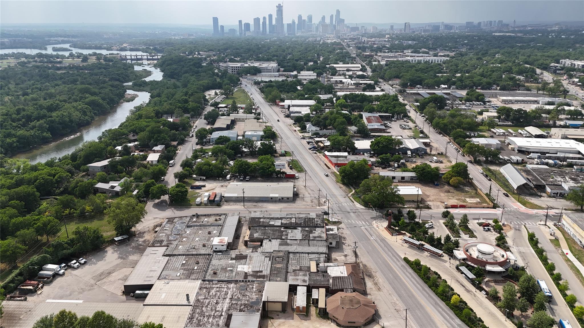 5225 E Cesar Chavez ST