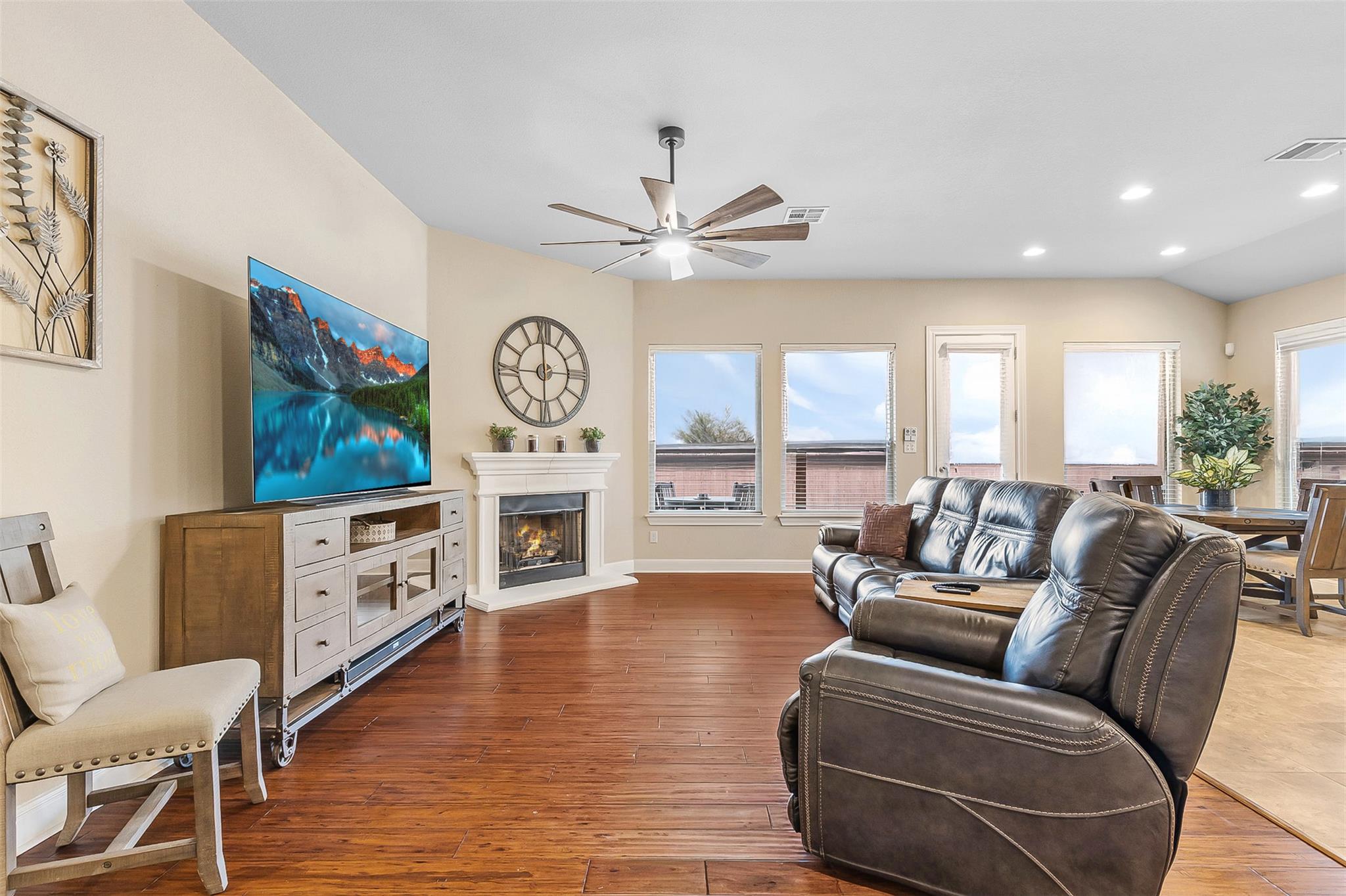 1400 Little Elm TRL 1124