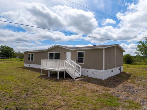Photo of 107 Appaloosa DR, Kyle, TX 78640 (MLS # 7285705)