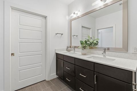 Tiny photo for 2002 Glen Allen ST #104, Austin, TX 78704 (MLS # 8357588)