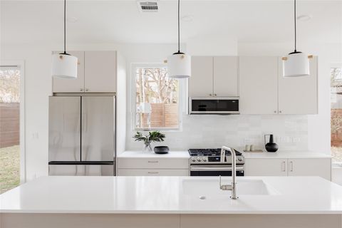 Tiny photo for 3209 Dolphin Dr Dr #2, Austin, TX 78704 (MLS # 4981355)
