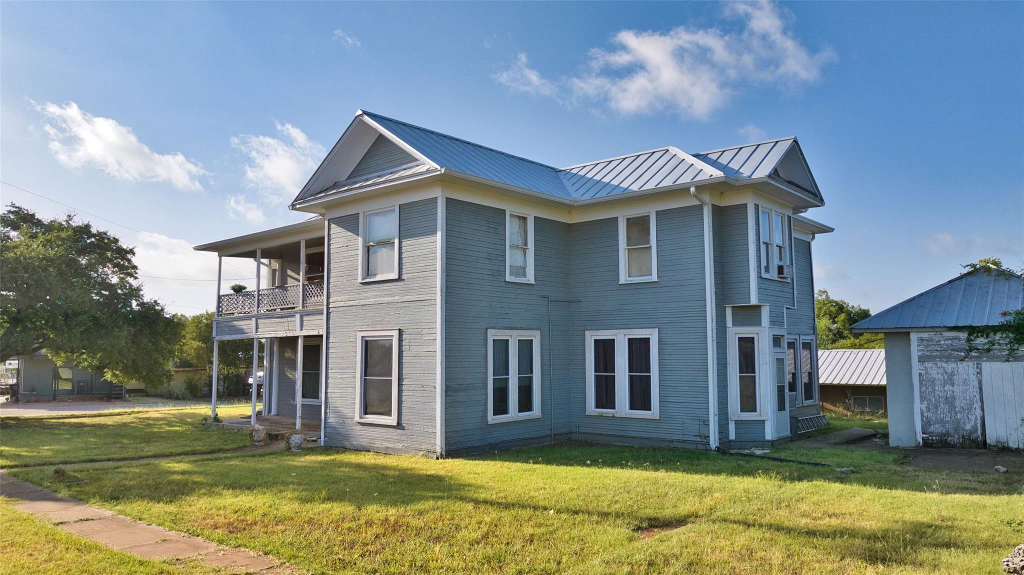 505 Ft McKavitt ST