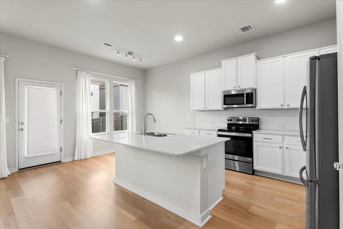 15105 Ryman RD