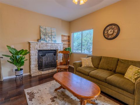Photo of 1013 Chestnut ST #4, San Marcos, TX 78666 (MLS # 2867527)