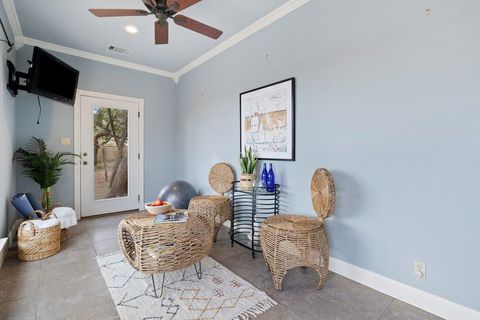 Tiny photo for 36 Cottondale RD, The Hills, TX 78738 (MLS # 4533189)