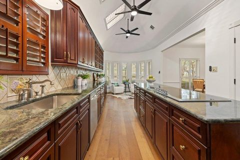 Tiny photo for 36 Cottondale RD, The Hills, TX 78738 (MLS # 4533189)