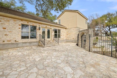 Tiny photo for 36 Cottondale RD, The Hills, TX 78738 (MLS # 4533189)