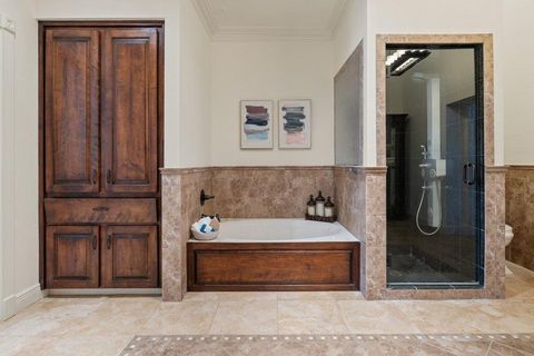 Tiny photo for 36 Cottondale RD, The Hills, TX 78738 (MLS # 4533189)