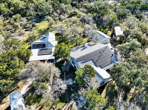 Photo of 228 Deertrail DR, San Marcos, TX 78666 (MLS # 2880114)