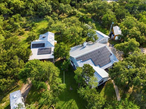 Photo of 228 Deertrail DR, San Marcos, TX 78666 (MLS # 2880114)