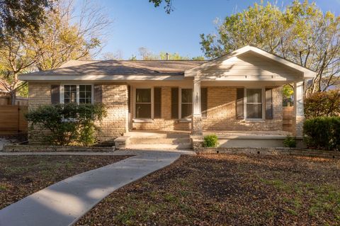 Photo of 3801 Avenue H, Austin, TX 78751 (MLS # 8926694)