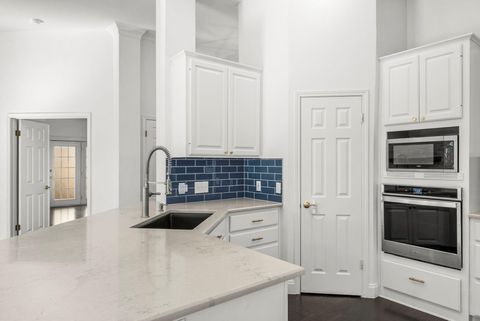 Tiny photo for 7 Tourney CV, The Hills, TX 78738 (MLS # 6161799)