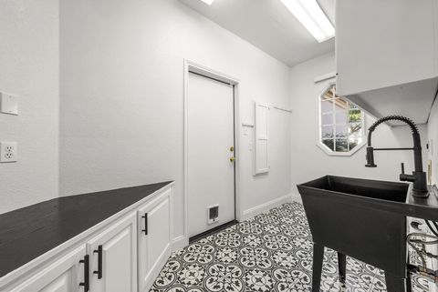 Tiny photo for 7 Tourney CV, The Hills, TX 78738 (MLS # 6161799)