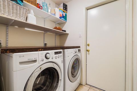 Tiny photo for 1422 Wheatfall LN, Austin, TX 78748 (MLS # 3157102)