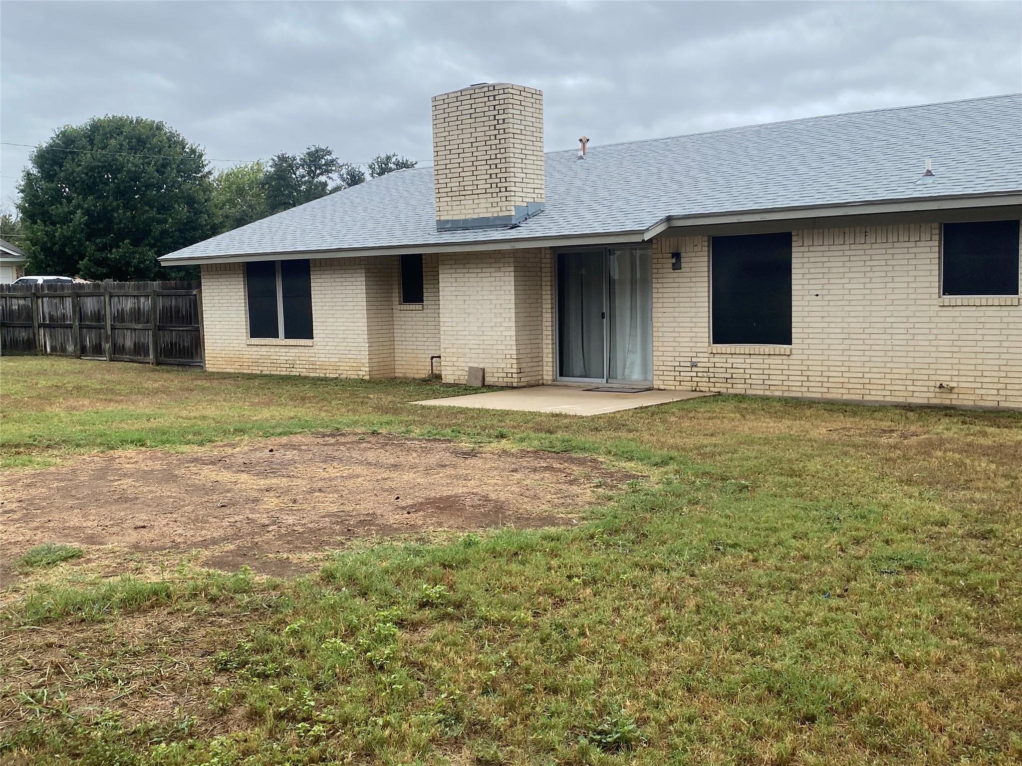 1806 Sierra DR