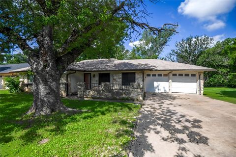 Photo of 4614 Bundyhill DR, Austin, TX 78723 (MLS # 4608237)