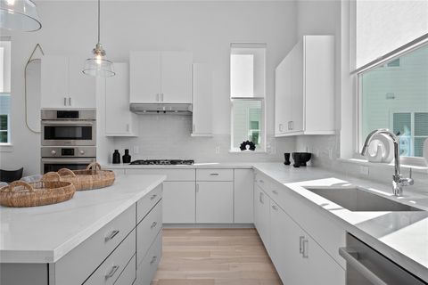 Tiny photo for 2805 McCurdy ST #6, Austin, TX 78723 (MLS # 8945451)