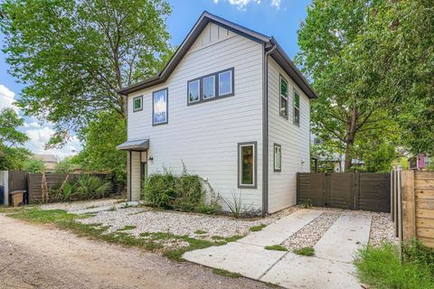 Tiny photo for 1410 E 2nd ST #2, Austin, TX 78702 (MLS # 4791490)
