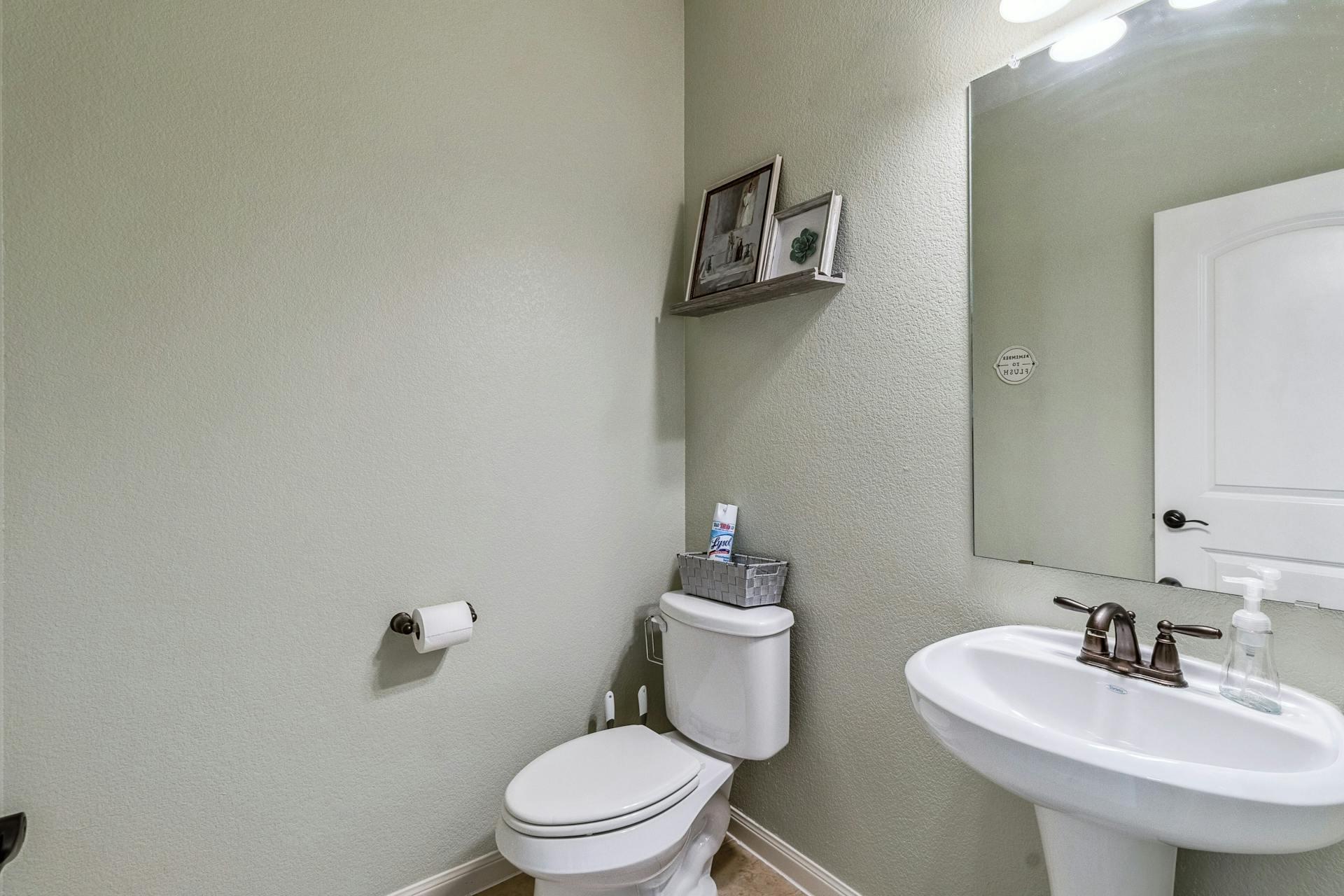 Kyle, Texas 78640, United States, 4 Bedrooms Bedrooms, ,3 BathroomsBathrooms,Residential,Pending,135816